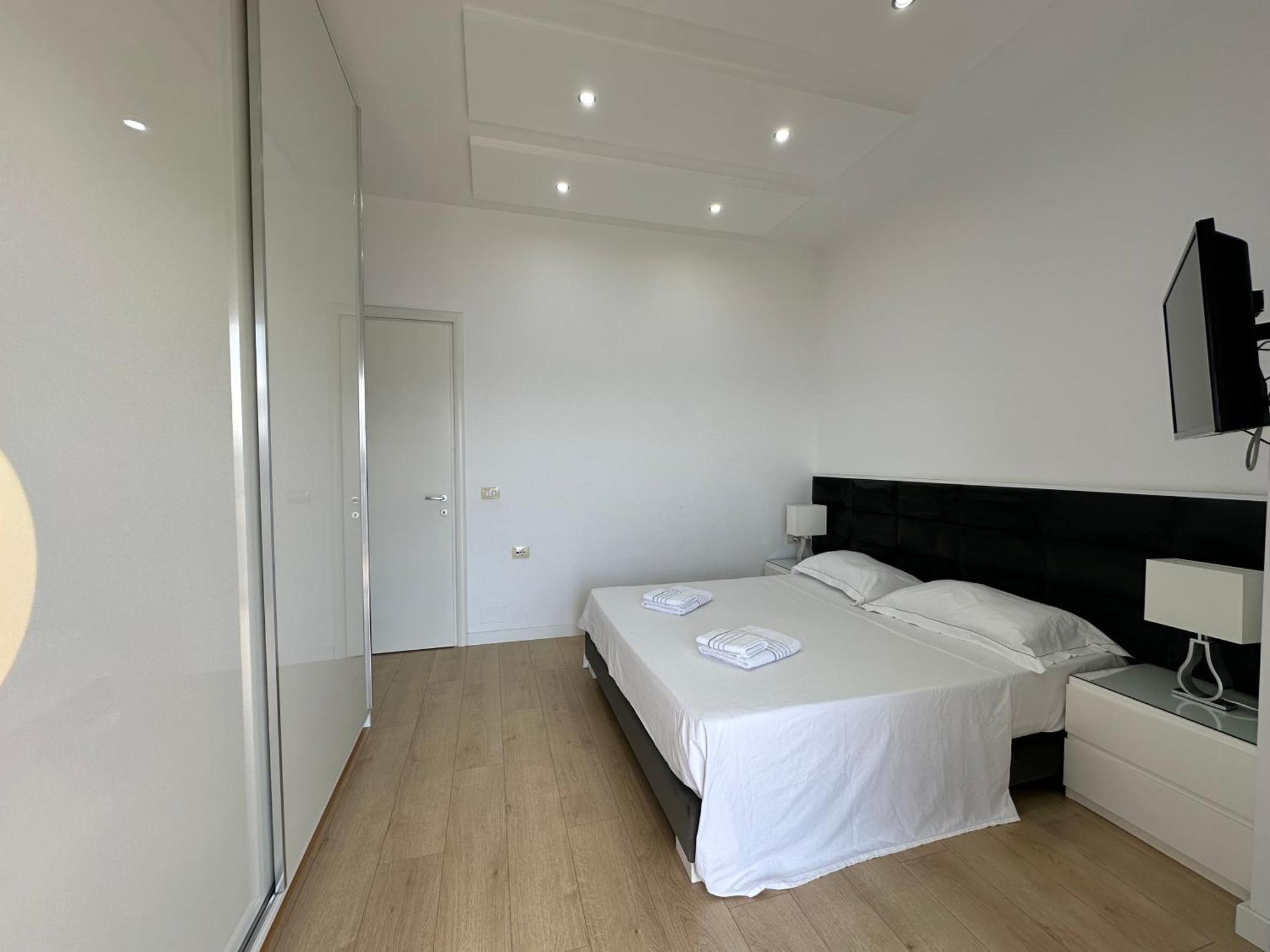 Apartamento Luxy Coral Aparts Sarandë Exterior foto