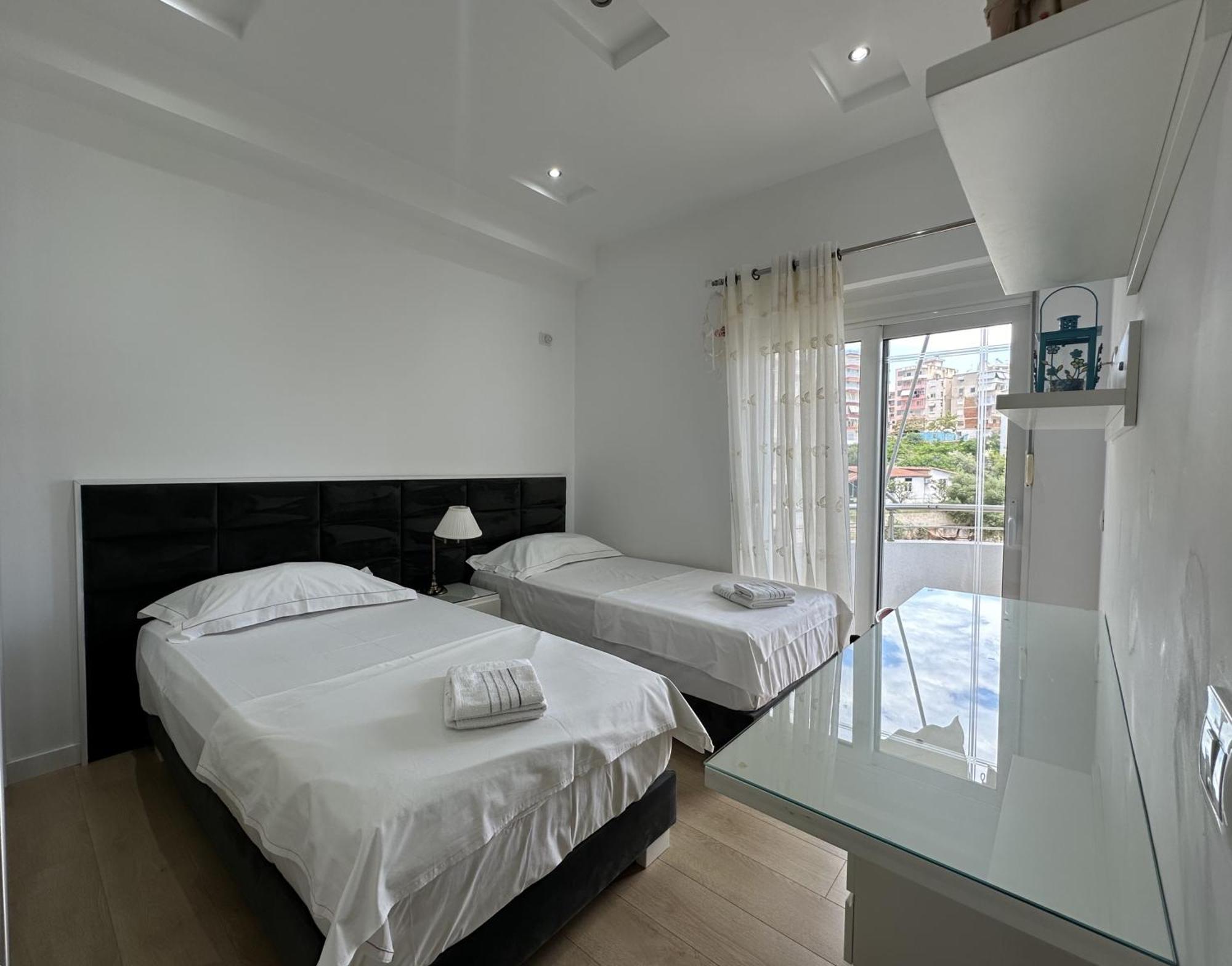 Apartamento Luxy Coral Aparts Sarandë Exterior foto