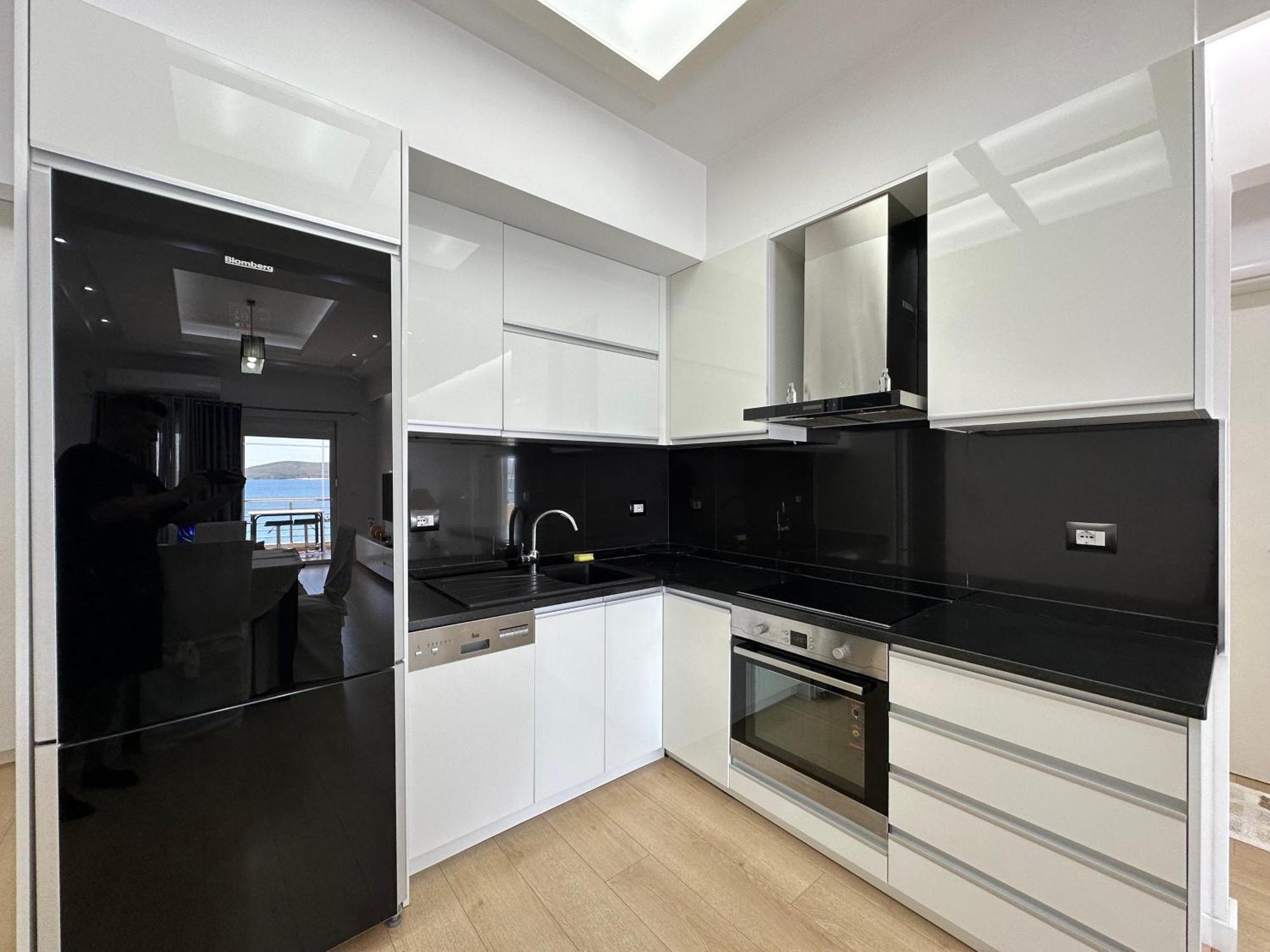 Apartamento Luxy Coral Aparts Sarandë Exterior foto