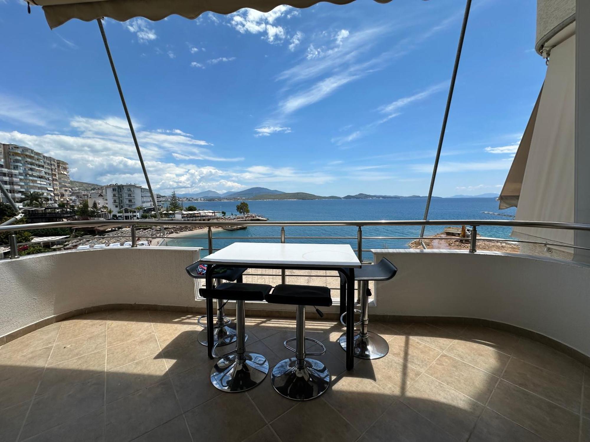 Apartamento Luxy Coral Aparts Sarandë Exterior foto