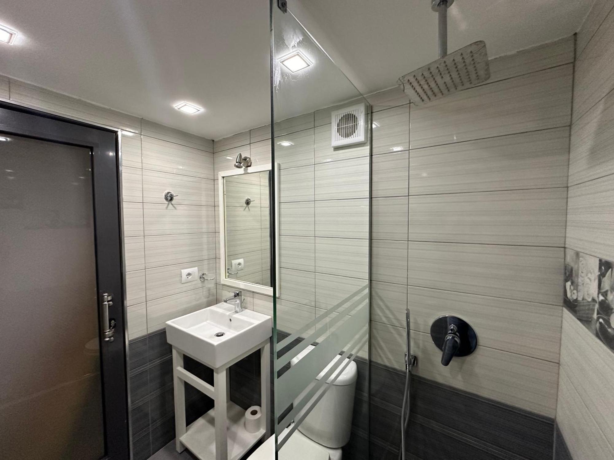 Apartamento Luxy Coral Aparts Sarandë Exterior foto